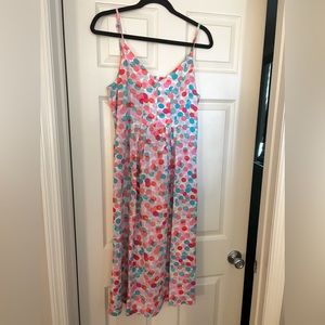 Polka dotted, breezy dress that’s perfect for summer/spring events!